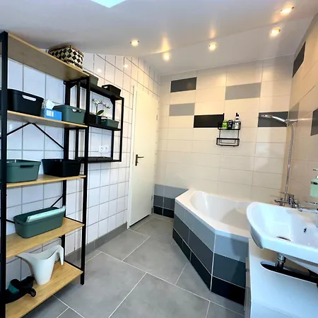Rentapart's 3room Apartment *